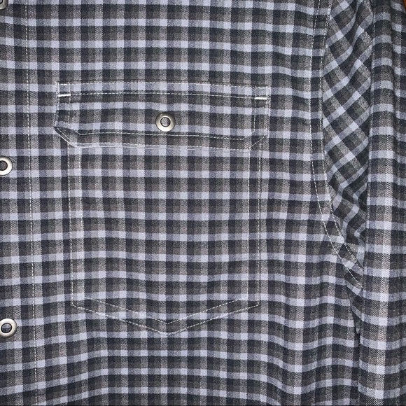 Men’s Small (S) UNDER ARMOUR ColdGear THREADBORNE Black Gray Insulated Shirt NEW - Picture 4 of 15